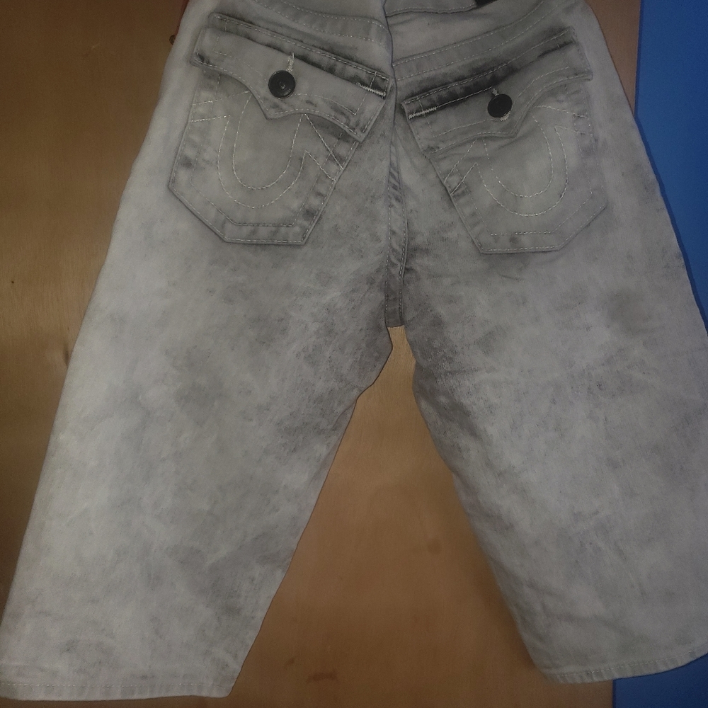 Shorts - Picture 2 of 2
